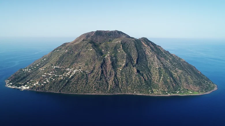 EOLIE ADALARI EOLIE ADALARI