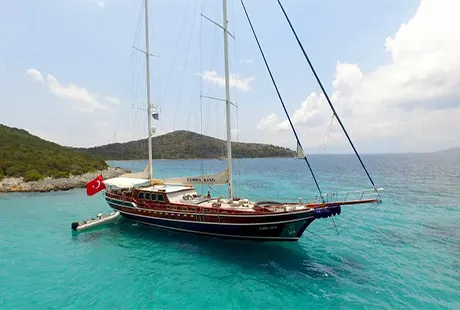 5 kabin lüks tekne bodrum