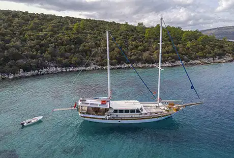 tufan 5 gulet sancak bordadan görünüm