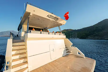 kıç güverte platform alessandro motoryat 