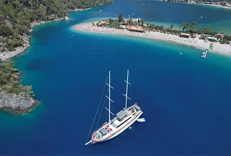 queen of makri lüks tekne dıştan görünüm 
