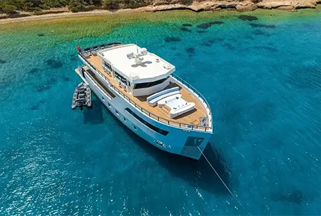 trawler yat calm down koyda demirli 