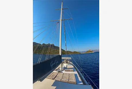 grand sailor güneşlenme alanı