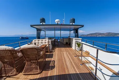 oggusto trawler flybridge görünüm 