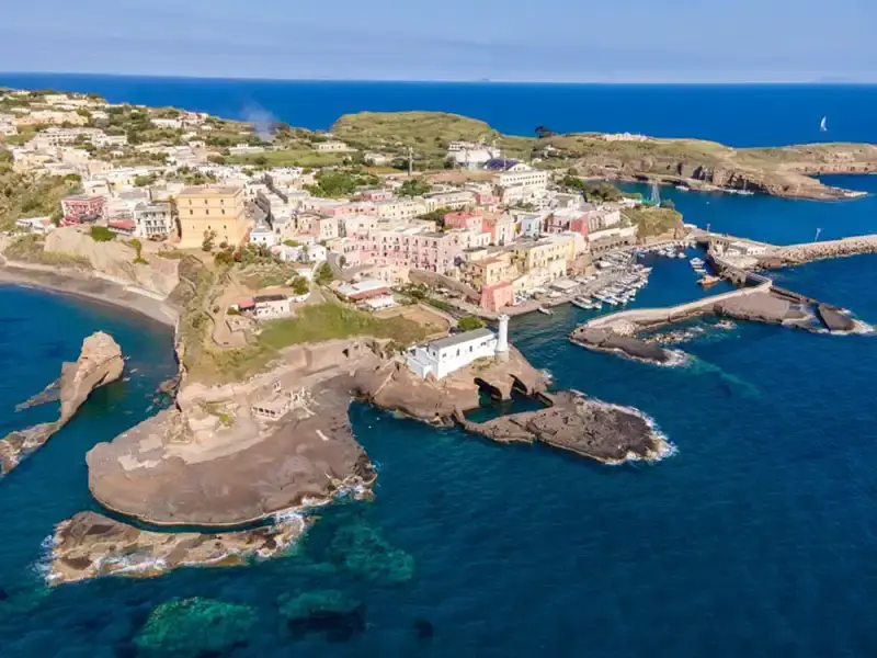 PONTINE ADALARI PONTINE ADALARI